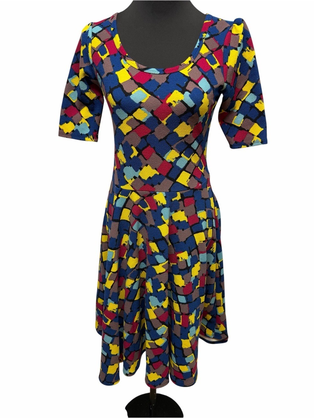 LuLaRoe Nicole Dress M Multicolor Abstract Geometric Circle Skirt Dress